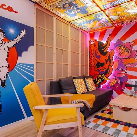 Japan Vibes, Insolite, Jeux Et Balnéo à *